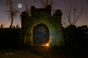 Historic Riverside Cemetery Moonlight History & Mystery Tour
