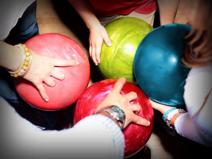 Chanukah Bowl & Chinese Buffet | Brunswick Zone Westminster Lanes | The Denver Ear