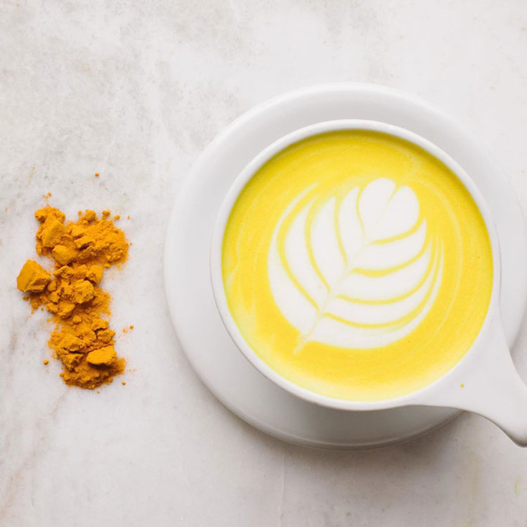 tumeric latte yellow art